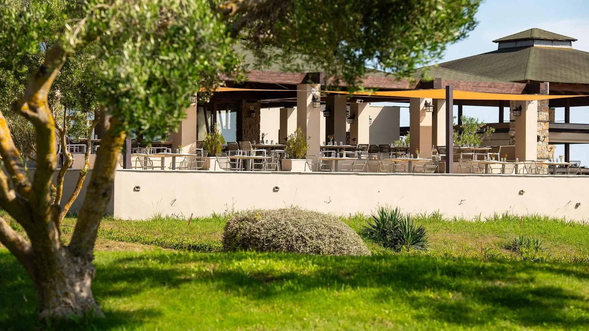 Simantro Resort Sani  5*, Sani (Chalkidiki)