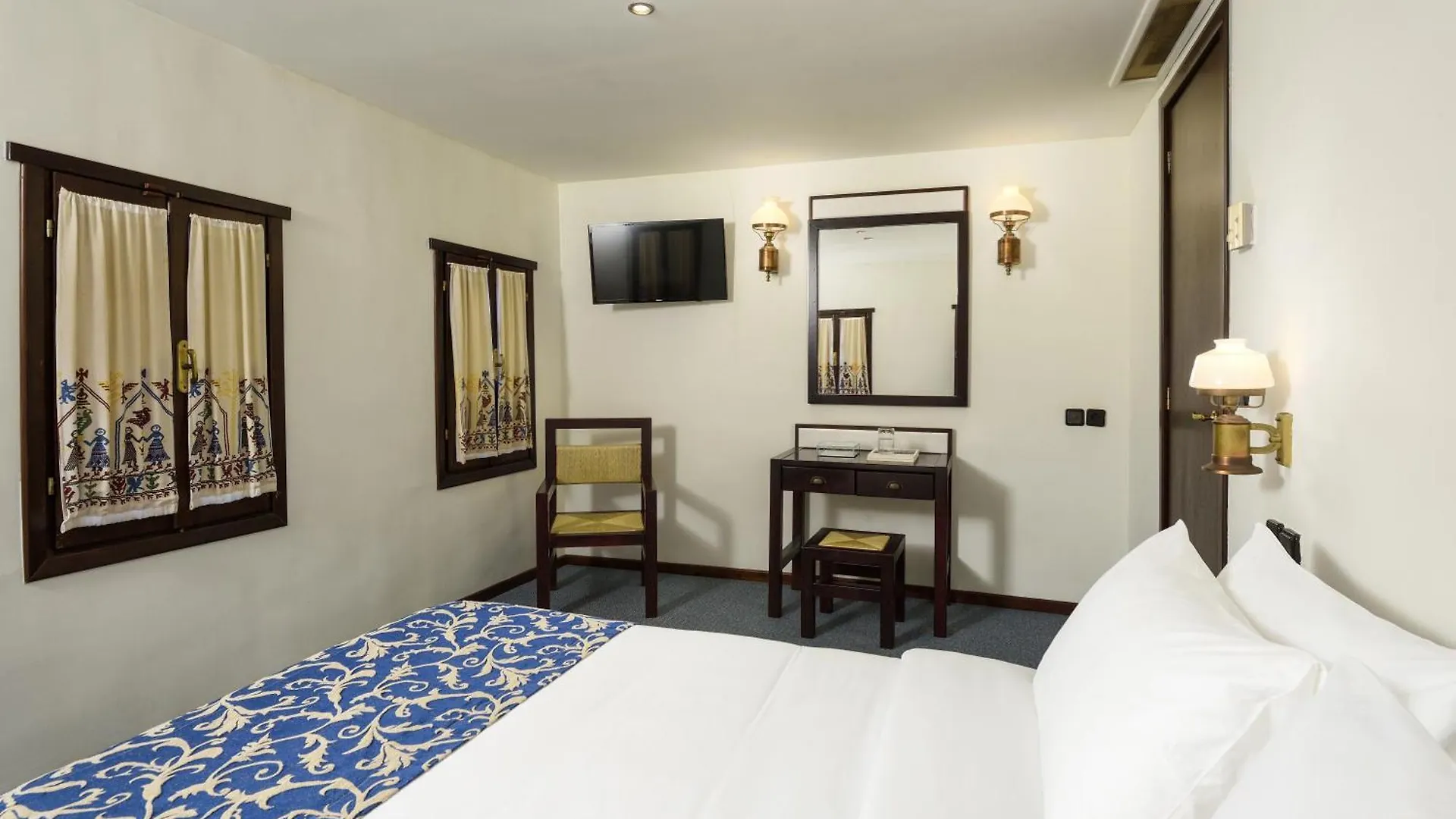 Hotel Simantro Resort Sani